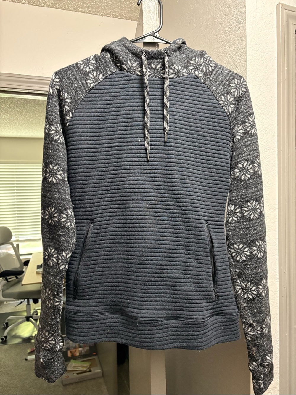 Obermeyer women’s hoodie